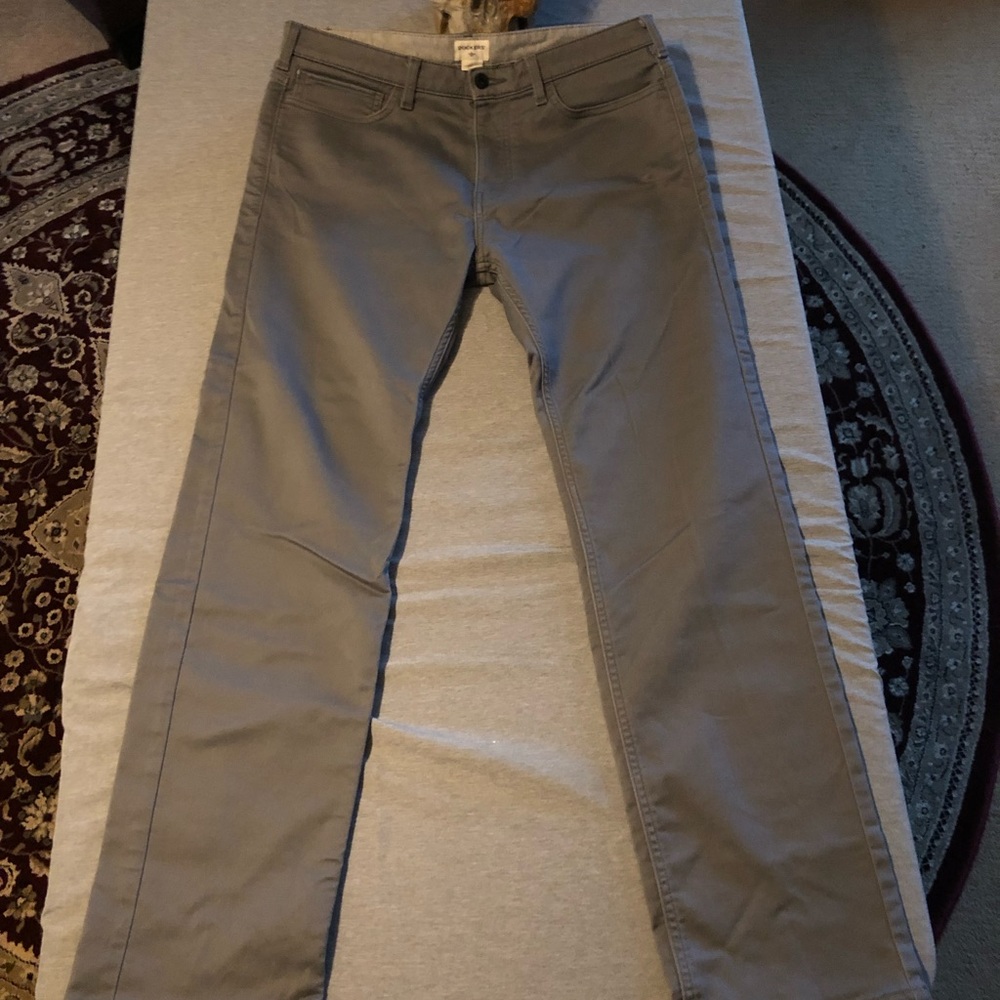 Men’s Dockers khaki pants